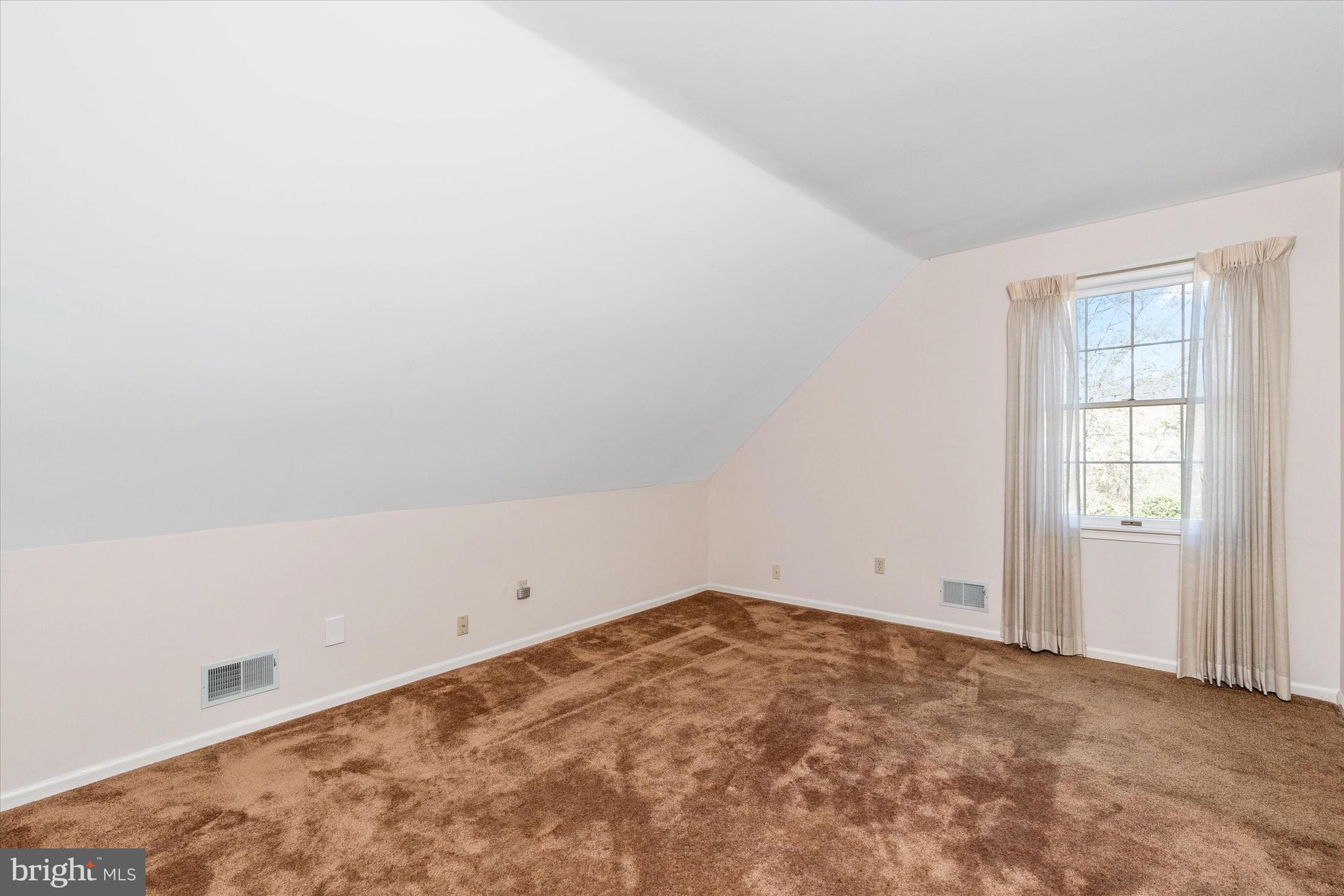 600 Cheltenham Road Wilmington, DE 19808 - Photo 20 of 33 2nd level-bedroom 3