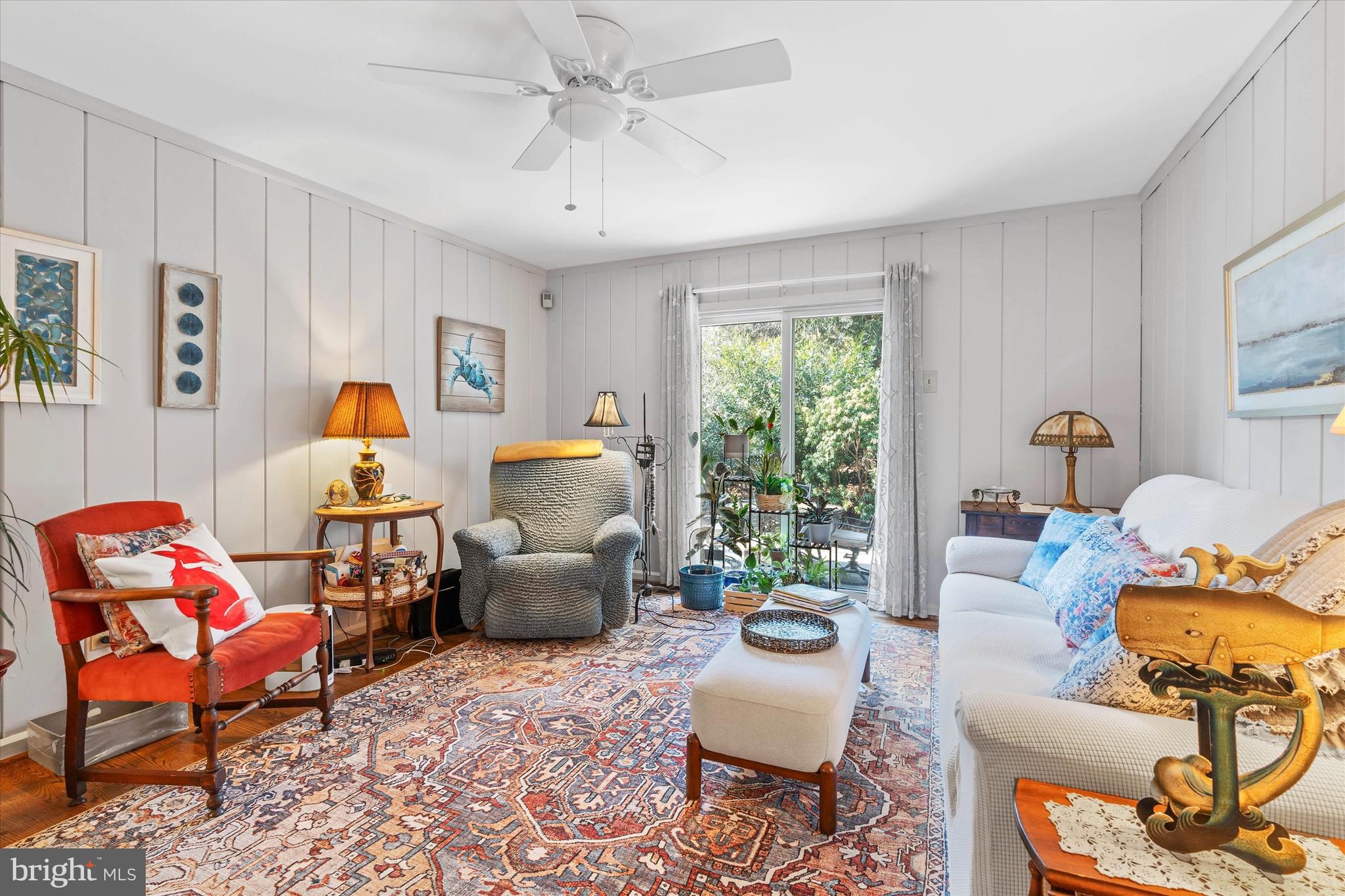 600 Cheltenham Road Wilmington, DE 19808 - Photo 9 of 33 Cozy family room with slider to patio