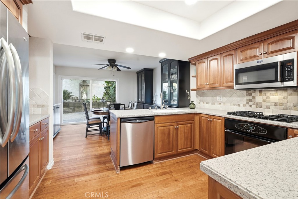 2235 El Capitan Drive Riverside, CA 92506 - Photo 39 of 62 Kitchen and dining room