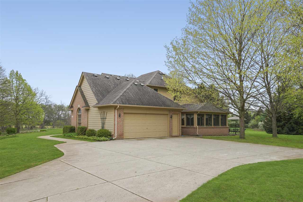 920 Letts Road Oakland, MI 48363 - Photo 2 of 59 50046198-1.JPG