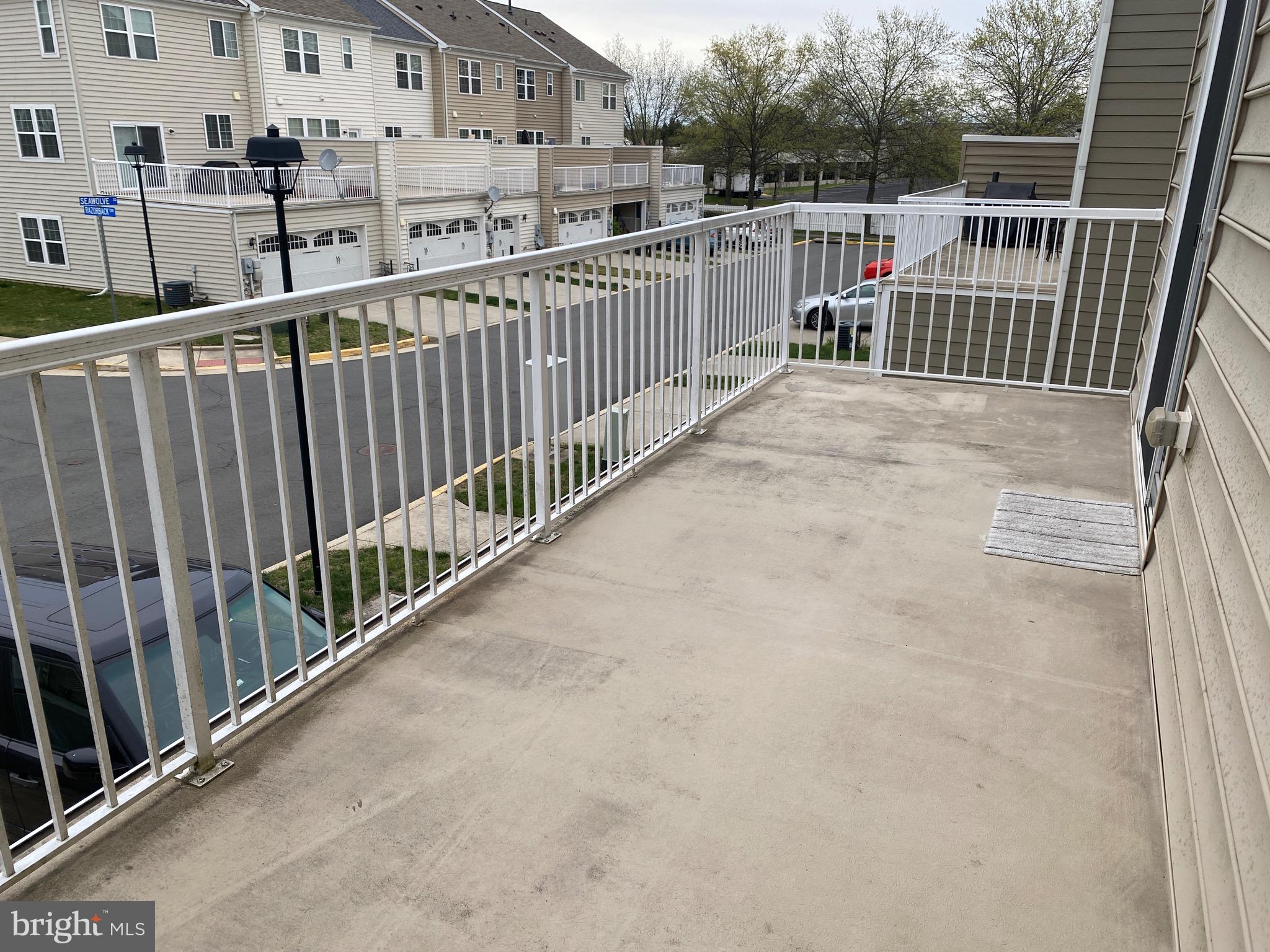 44153 Seawolve Square Chantilly, VA 20152 - Photo 51 of 52 Balcony off Kitchen area