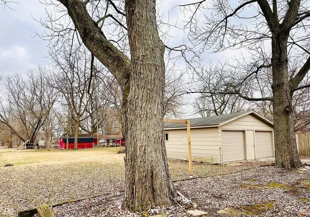 $174,900 | 2202 South Meeker Avenue, Muncie, IN 47302