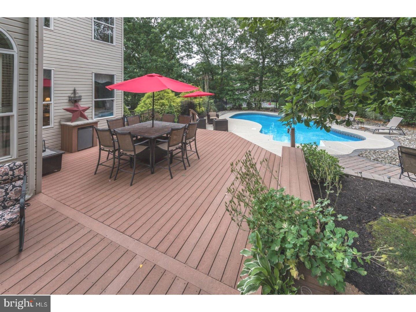 11 Quail Ridge Court Medford, NJ 08055 - Photo 2 of 25 Deck