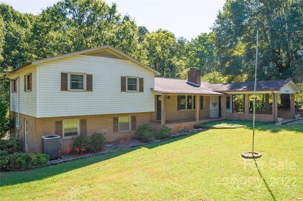 1792 Hewitt Road Claremont, NC 28610 - Photo 3 of 46 Gallery Image 3
