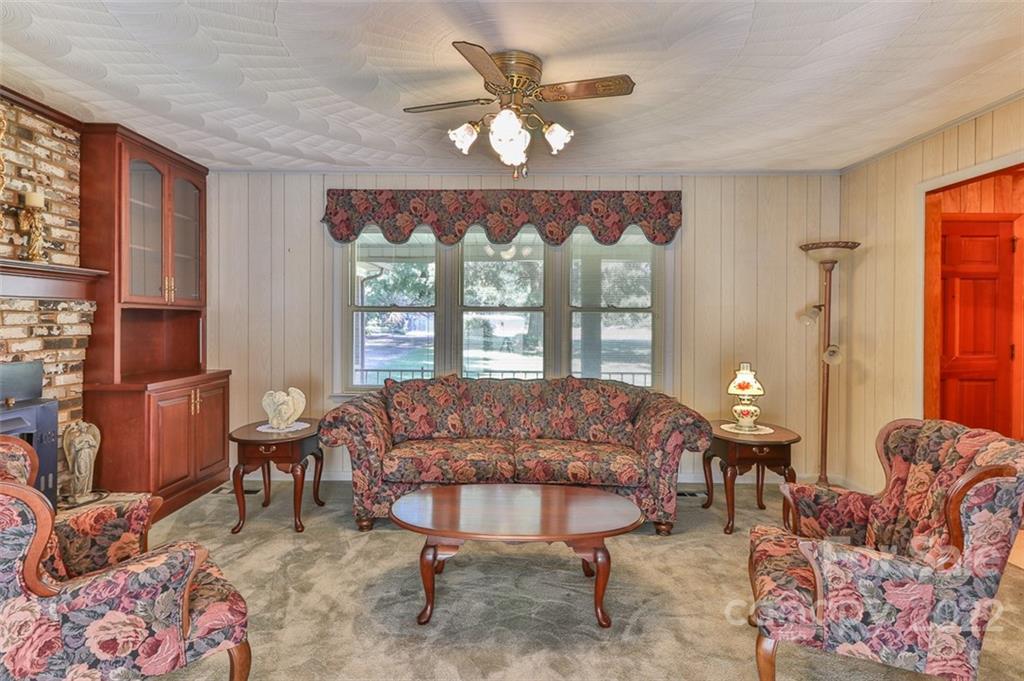 1792 Hewitt Road Claremont, NC 28610 - Photo 8 of 46 Gallery Image 8