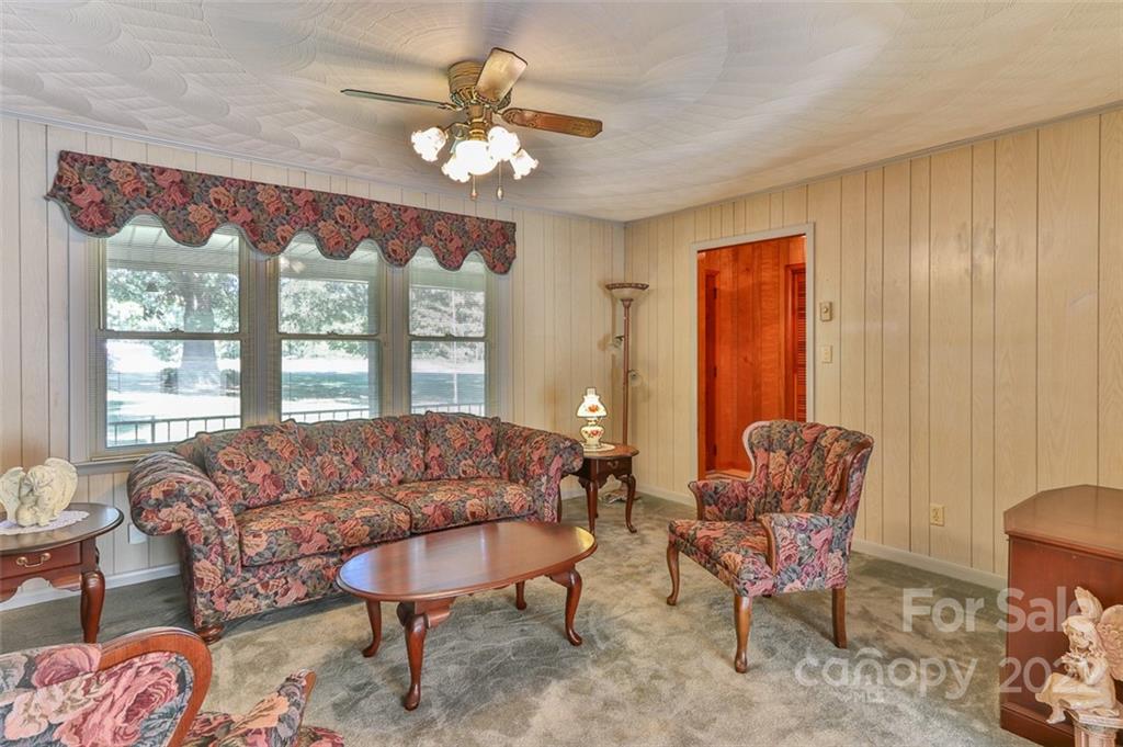 1792 Hewitt Road Claremont, NC 28610 - Photo 9 of 46 Gallery Image 9