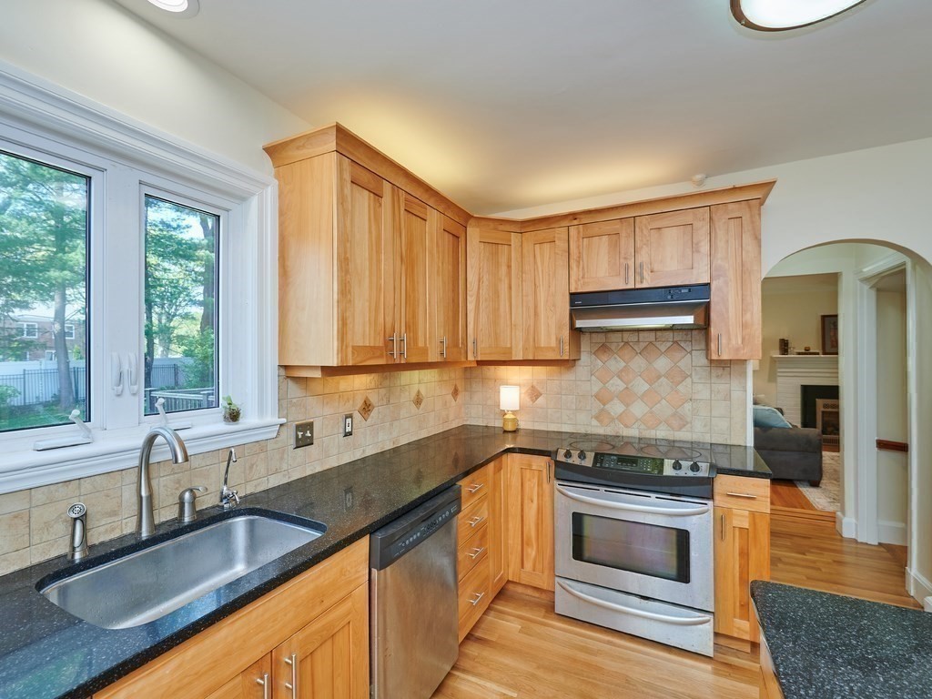 249 Beverly Road Brookline, MA 02467 - Photo 6 of 42 Gallery Image 6