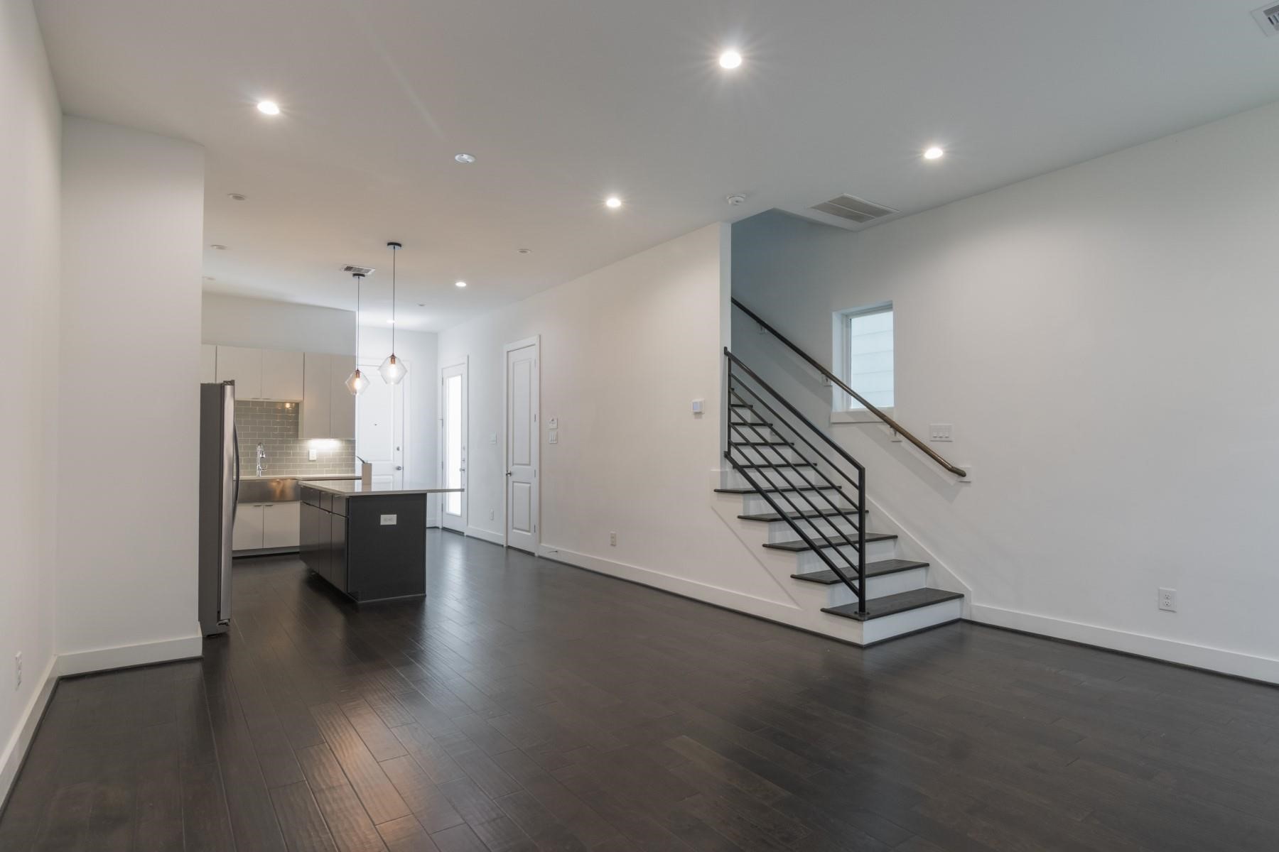 5841 Dolores Street Houston, TX 77057 - Photo 6 of 23