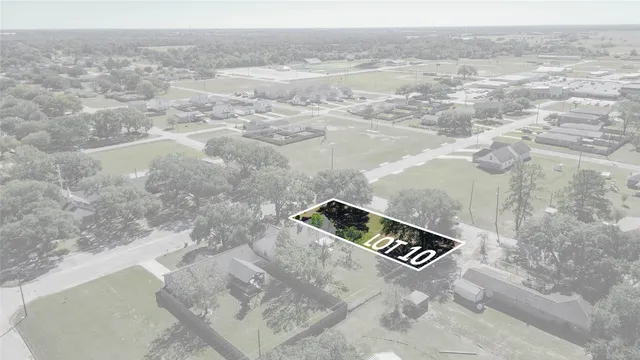 a view of a terrace with sky view