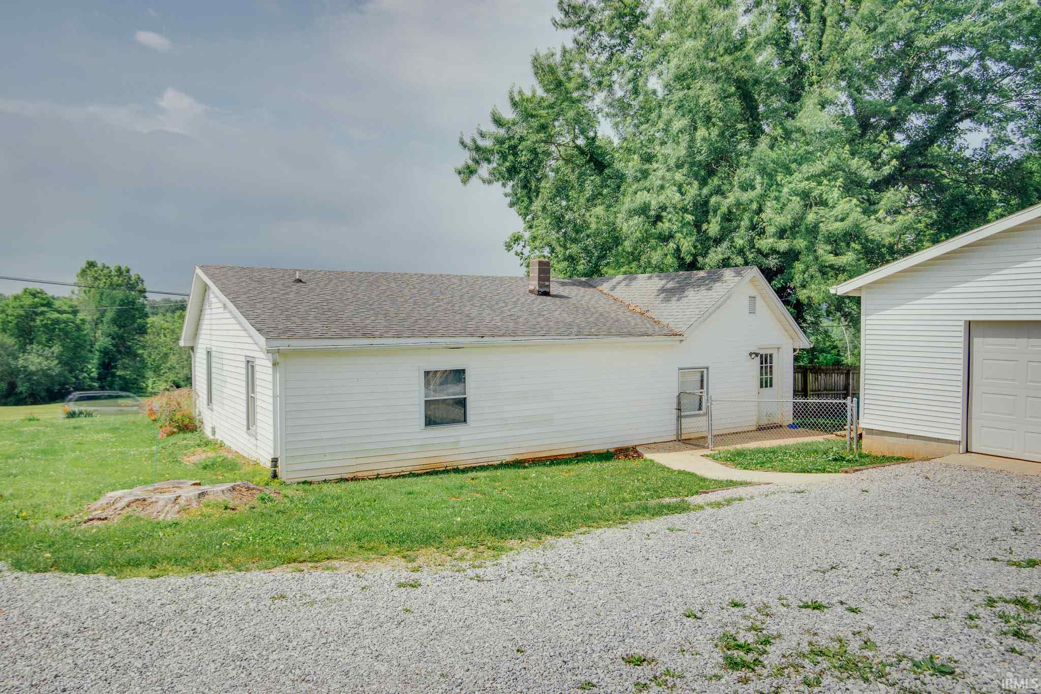 1833 Guthrie Road Bedford, IN 47421 - Photo 22 of 28 Gallery Image 22
