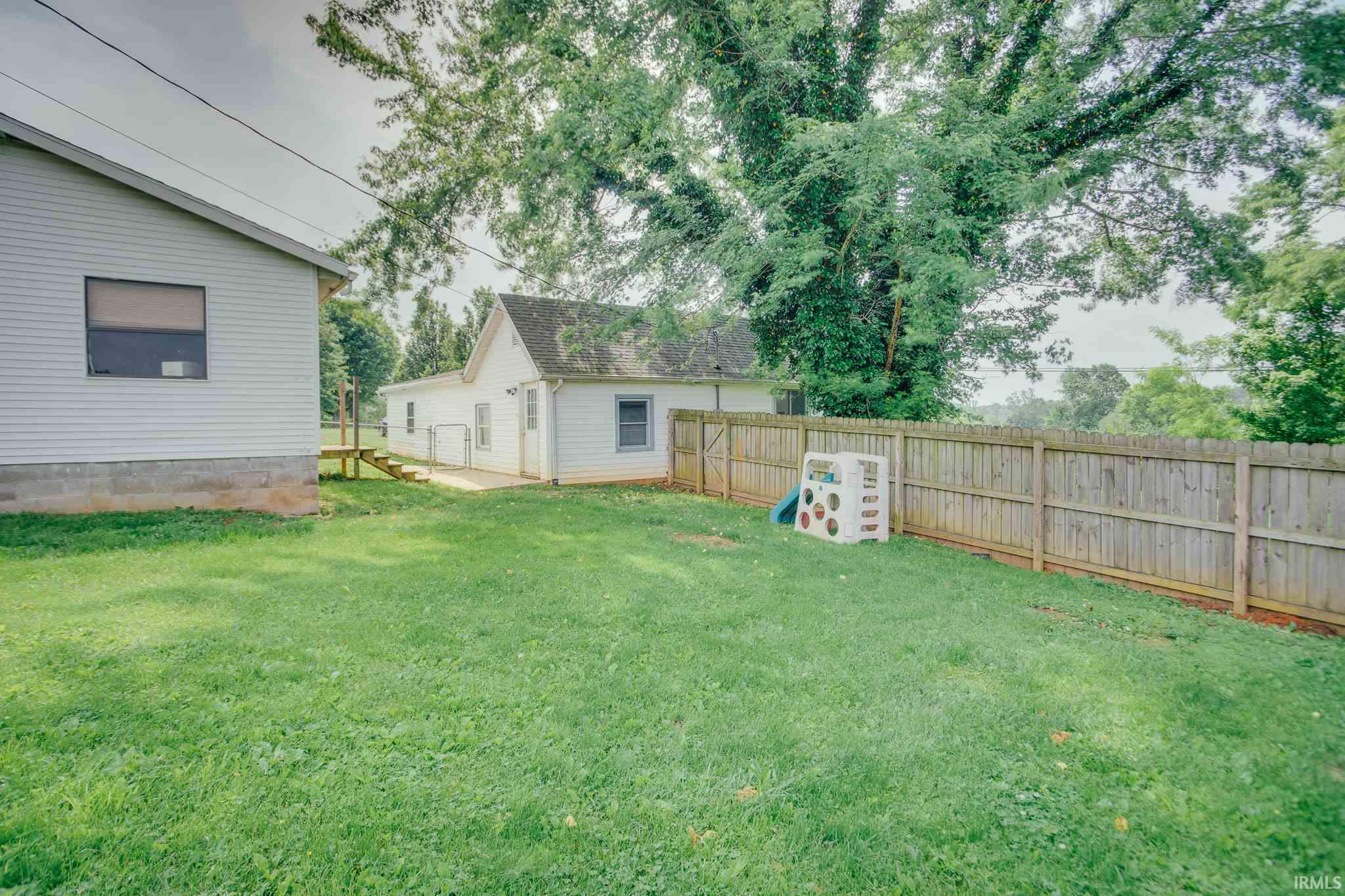 1833 Guthrie Road Bedford, IN 47421 - Photo 25 of 28 Gallery Image 25