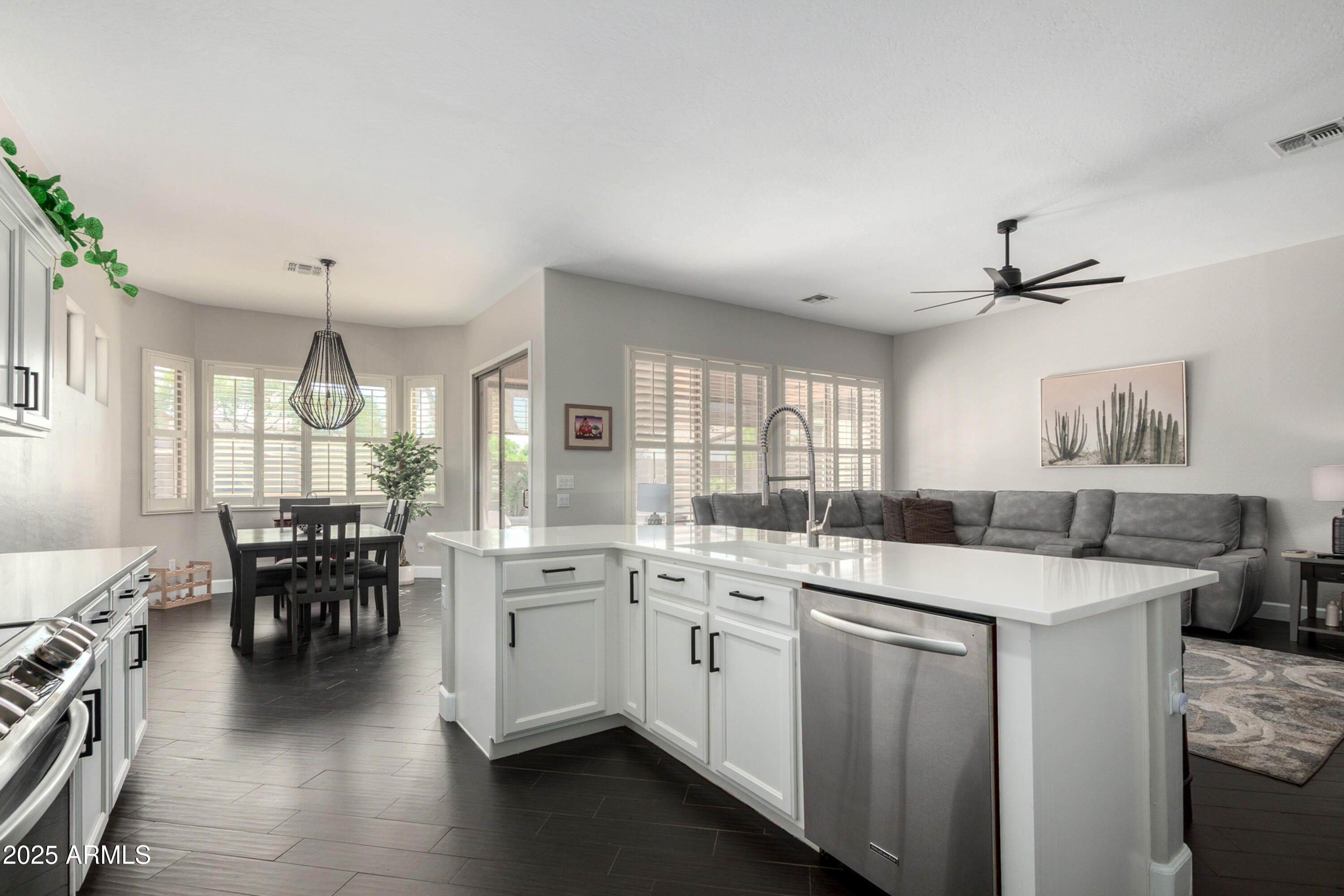 4662 South Calico Road Gilbert, AZ 85297 - Photo 14 of 52 PIC9