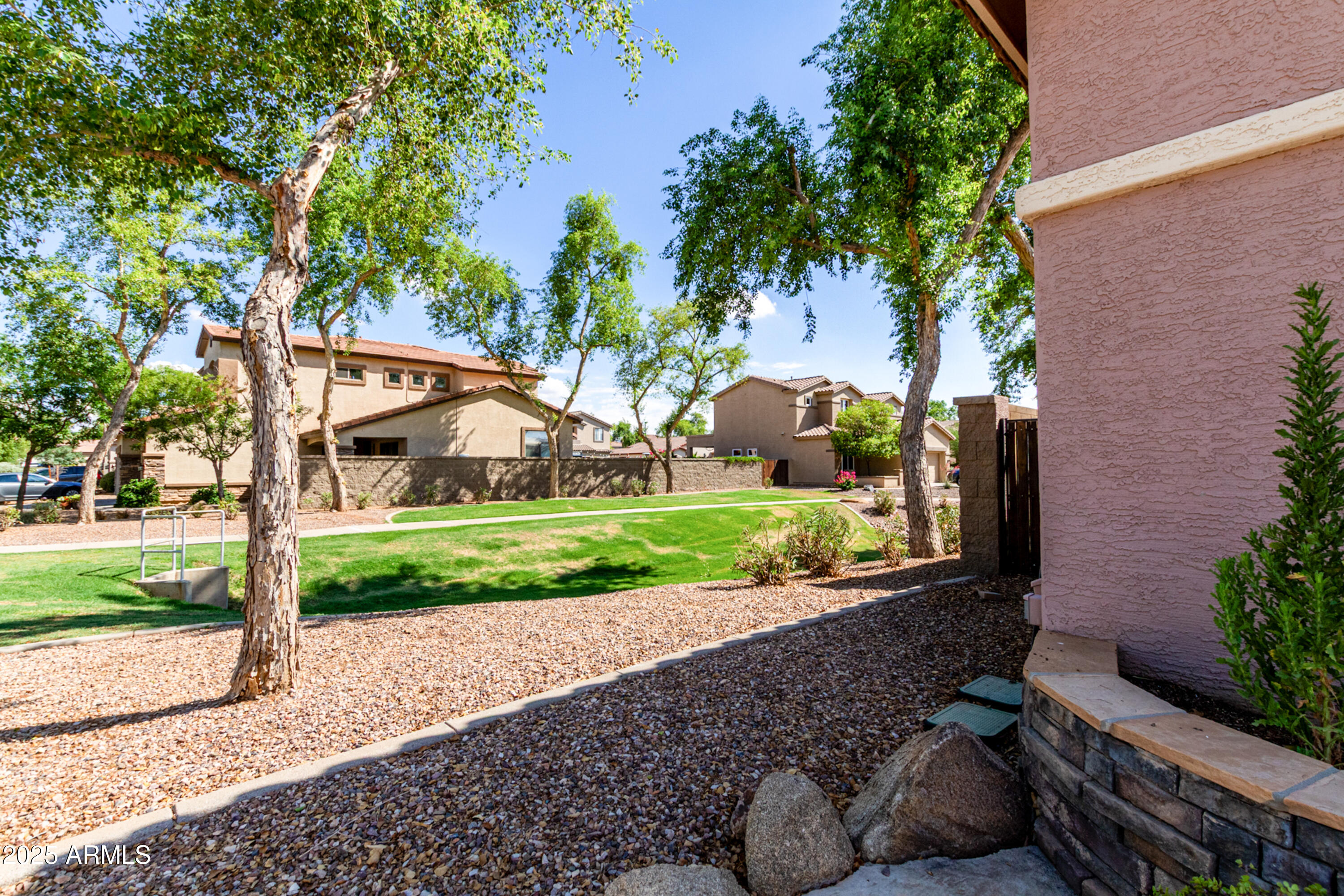 4662 South Calico Road Gilbert, AZ 85297 - Photo 5 of 52 PIC 2