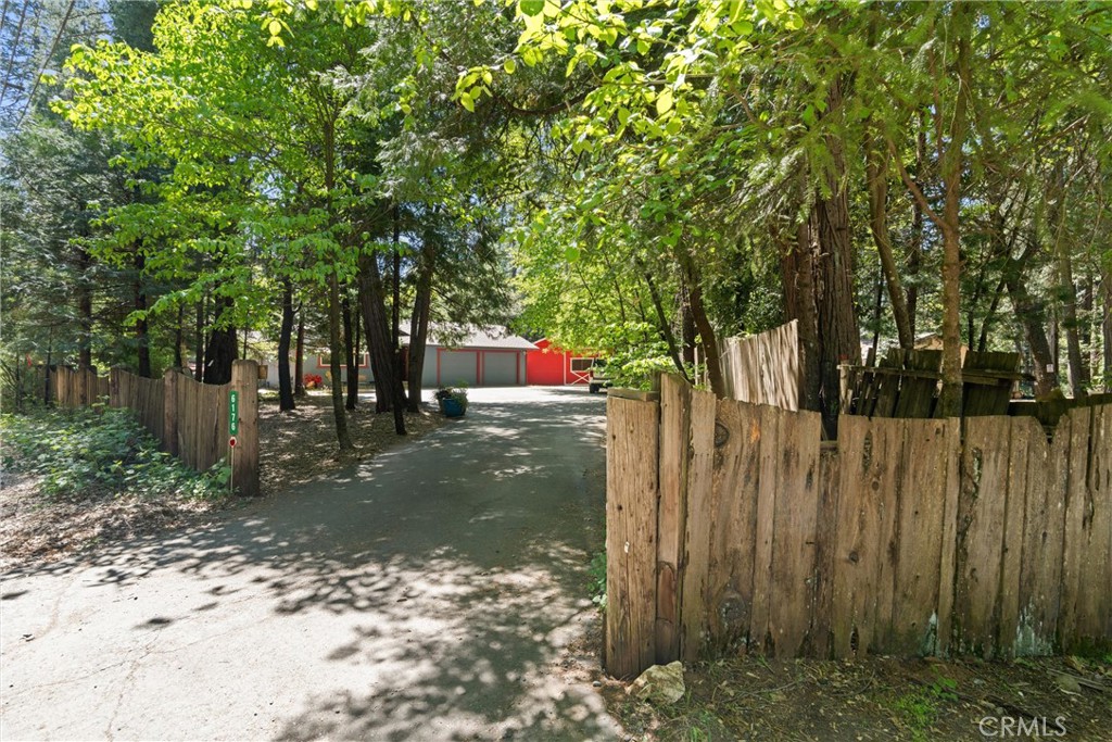 6176 Some Way Magalia, CA 95954 - Photo 29 of 46 a backyard of a house with lots of green space