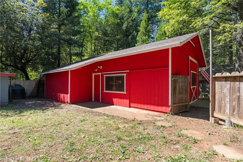 6176 Some Way Magalia, CA 95954 - Photo 4 of 46 a view of a house with a yard