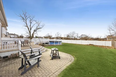 $495,000 | 1948 Concord Drive, Downers Grove, IL 60516