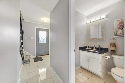 $495,000 | 1948 Concord Drive, Downers Grove, IL 60516