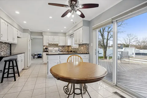 $495,000 | 1948 Concord Drive, Downers Grove, IL 60516