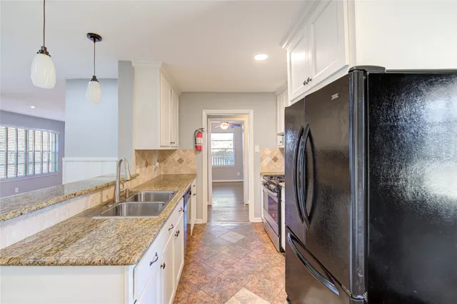 $1,700 | 2714 Southmore Avenue, Pasadena, TX 77502