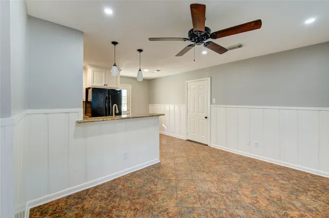 $1,700 | 2714 Southmore Avenue, Pasadena, TX 77502