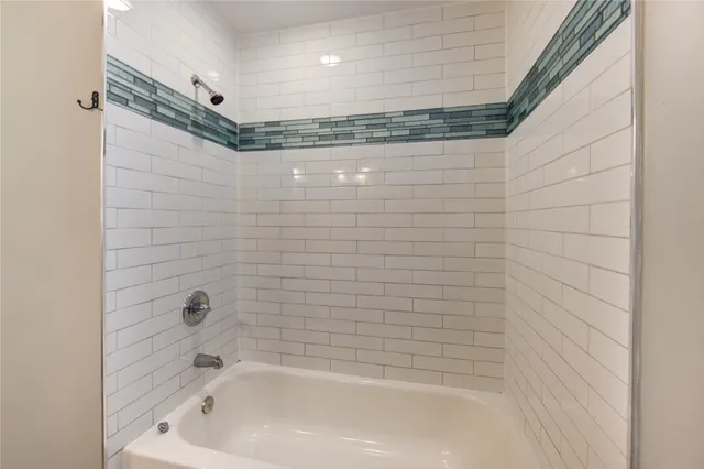 $1,700 | 2714 Southmore Avenue, Pasadena, TX 77502