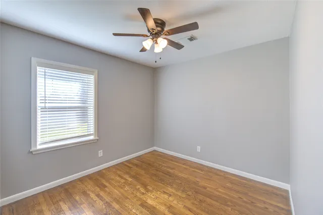 $1,700 | 2714 Southmore Avenue, Pasadena, TX 77502