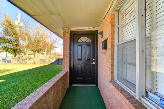 $1,700 | 2714 Southmore Avenue, Pasadena, TX 77502