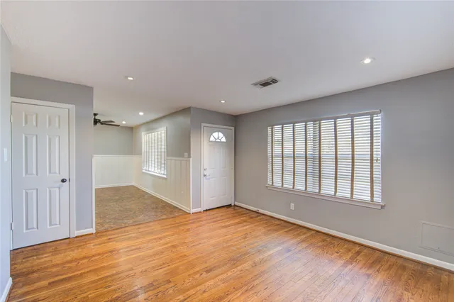 $1,700 | 2714 Southmore Avenue, Pasadena, TX 77502