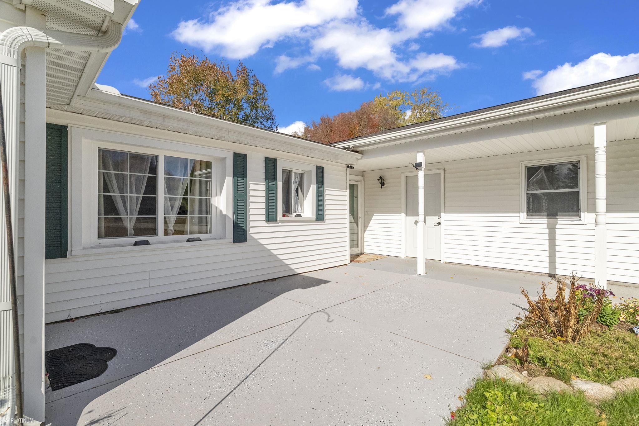 3625 Angus Road Fort Gratiot, MI 48059 - Photo 5 of 44 Gallery Image 5
