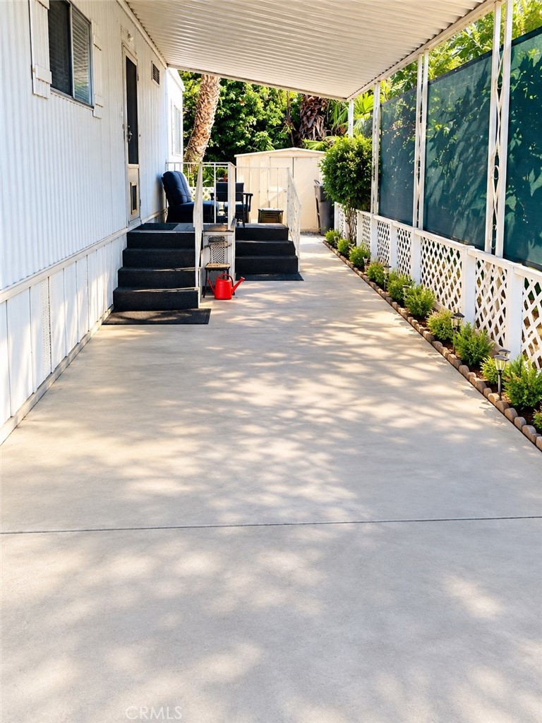 9391 California Avenue, Unit 2 Riverside, CA 92503 - Photo 3 of 5 Gallery Image 3