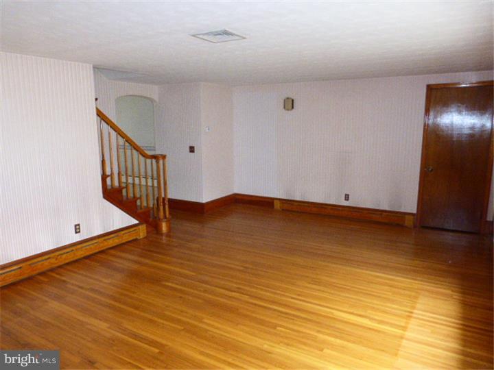 516 Gruber Road Harleysville, PA 19438 - Photo 3 of 18 Gallery Image 3