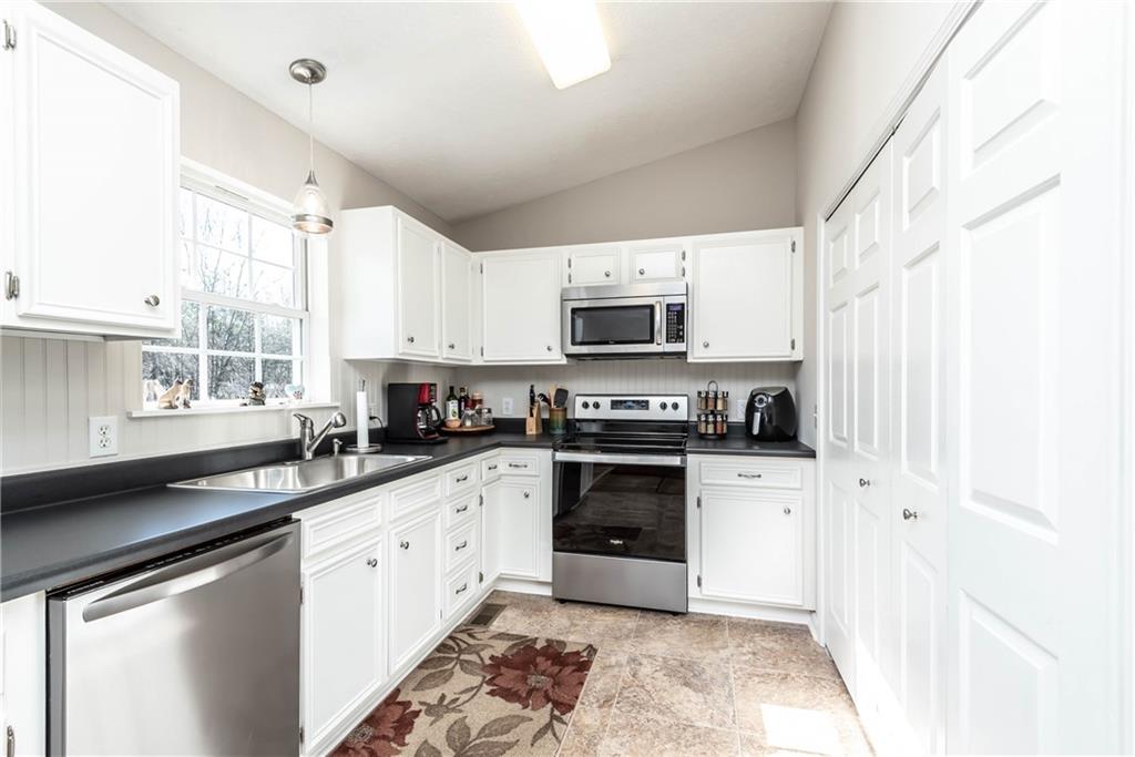 4415 Bridges View Road Morganton, NC 28655 - Photo 32 of 42 Gallery Image 32