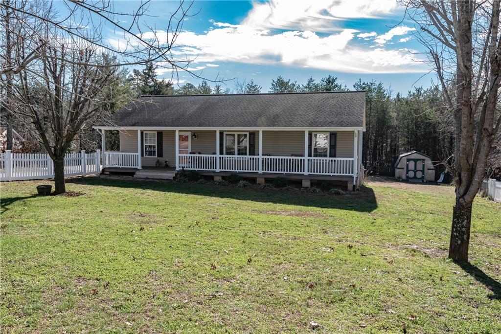 4415 Bridges View Road Morganton, NC 28655 - Photo 4 of 42 Gallery Image 4