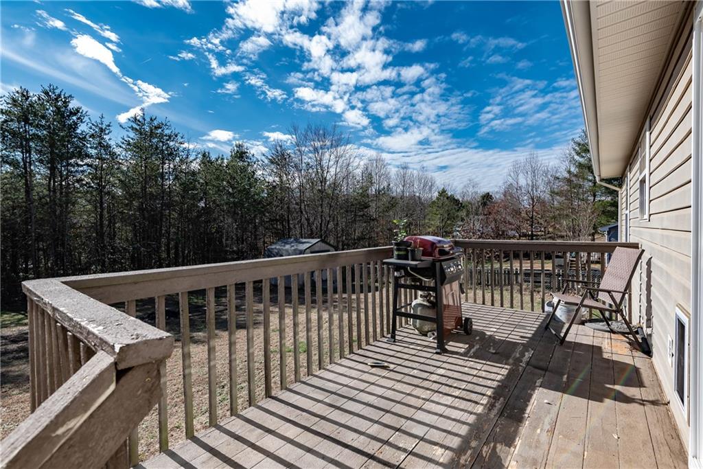 4415 Bridges View Road Morganton, NC 28655 - Photo 9 of 42 Gallery Image 9