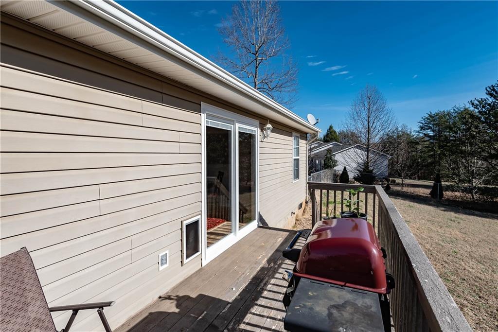 4415 Bridges View Road Morganton, NC 28655 - Photo 10 of 42 Gallery Image 10