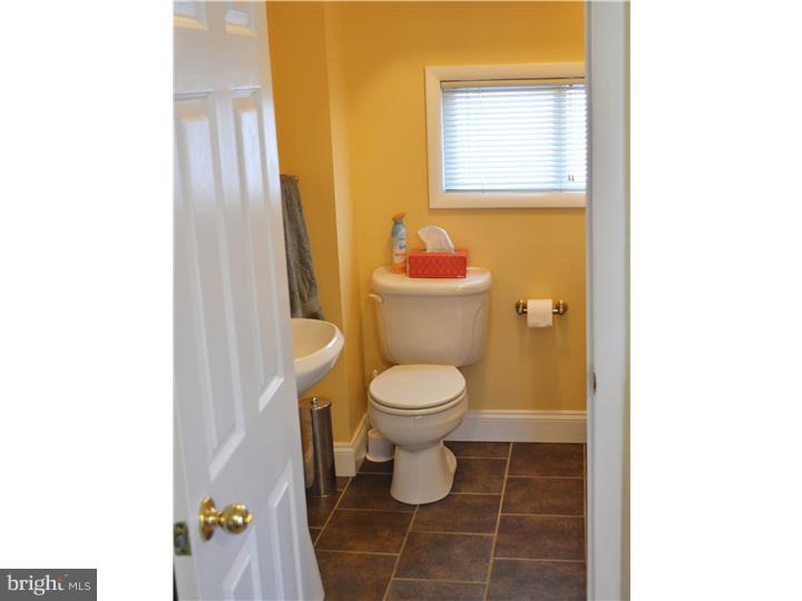365 Inwood Road Ardmore, PA 19003 - Photo 11 of 18 Bathroom