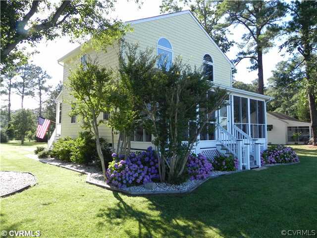 465 Shellfield Road Dunnsville, VA 22454 - Photo 2 of 24 Gallery Image 2