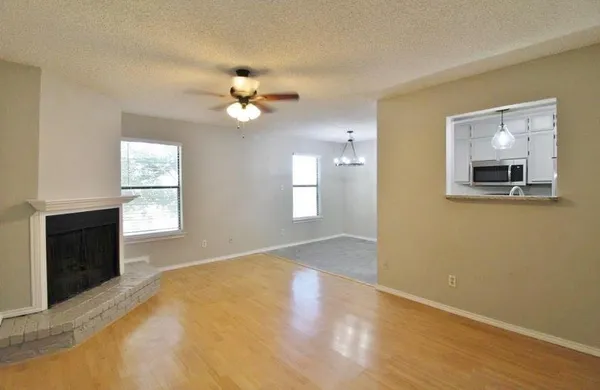 $1,250 | 104 Woodie Way, Unit C, Fort Worth, TX 76108