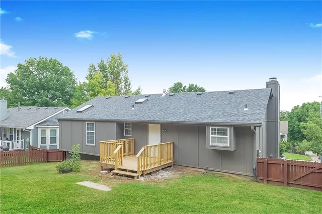 $2,085 | 19305 East 31st Terrace, Independence, MO 64057