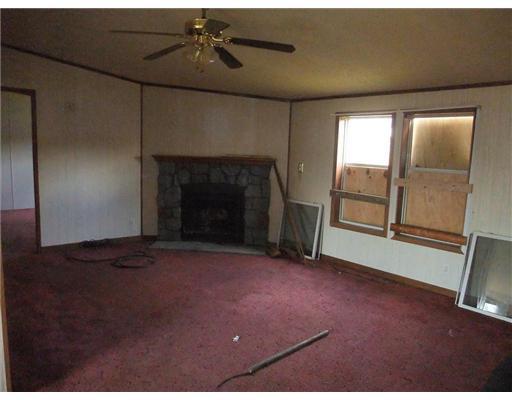 757 York Run Road Smithfield, PA 15478 - Photo 5 of 7 Living Room.