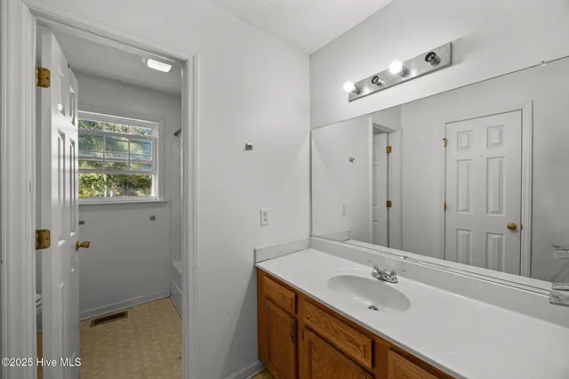 $149,000 | 1403 Lockwood Road, Kinston, NC 28501