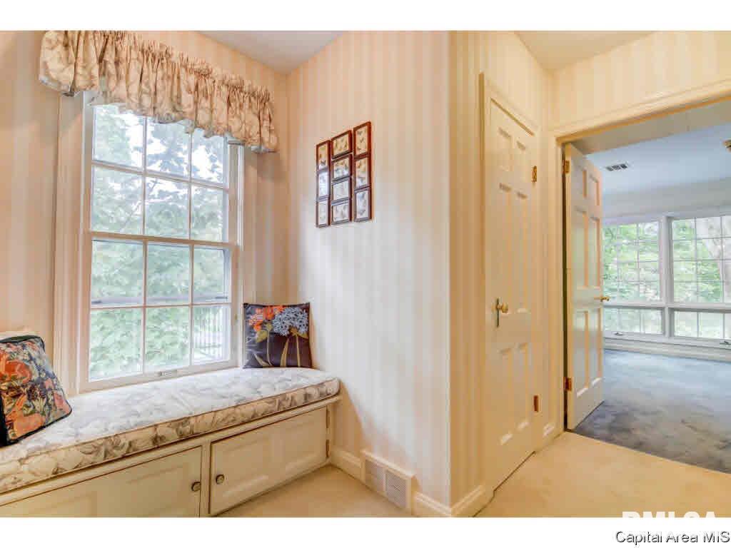 2001 South Wiggins Avenue Springfield, IL 62704 - Photo 28 of 36 Gallery Image 28