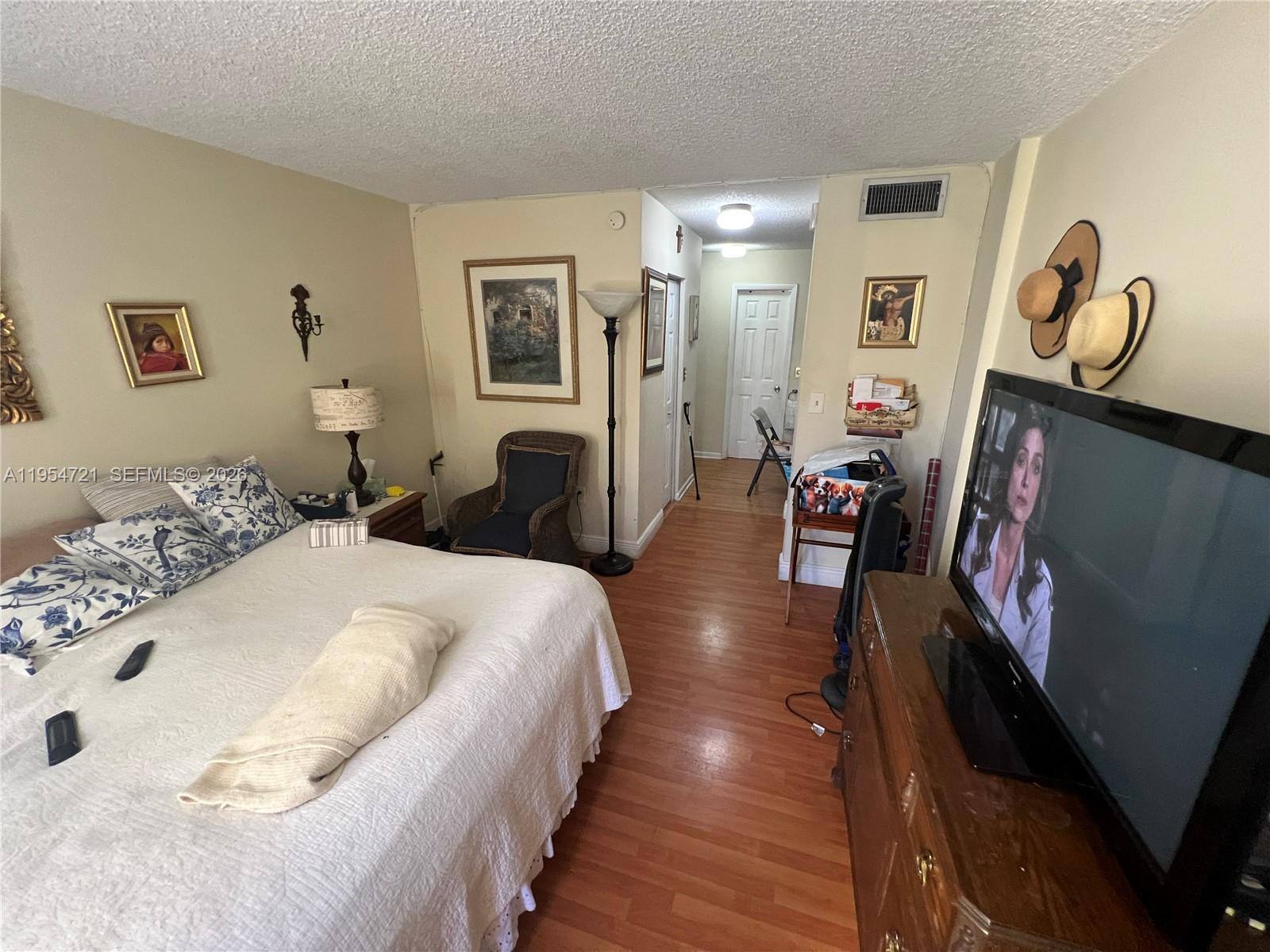 6911 Southwest 147th Avenue, Unit 1G Miami, FL 33193 - Photo 35 of 58