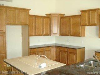 687 Mountain Circle, Unit 2 Rochester, MI 48306 - Photo 3 of 3 MOUNTAINKIT