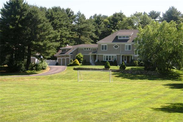 39 Robinson Road Lexington, MA 02420 - Photo 5 of 30