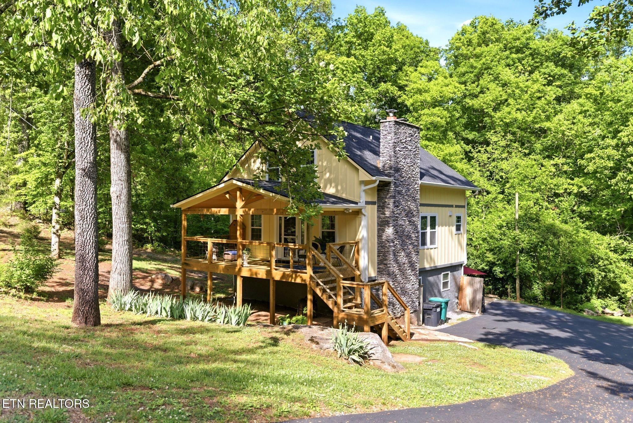 3905 Light Pink Road Louisville, TN 37777 - Photo 2 of 53 Gallery Image 2