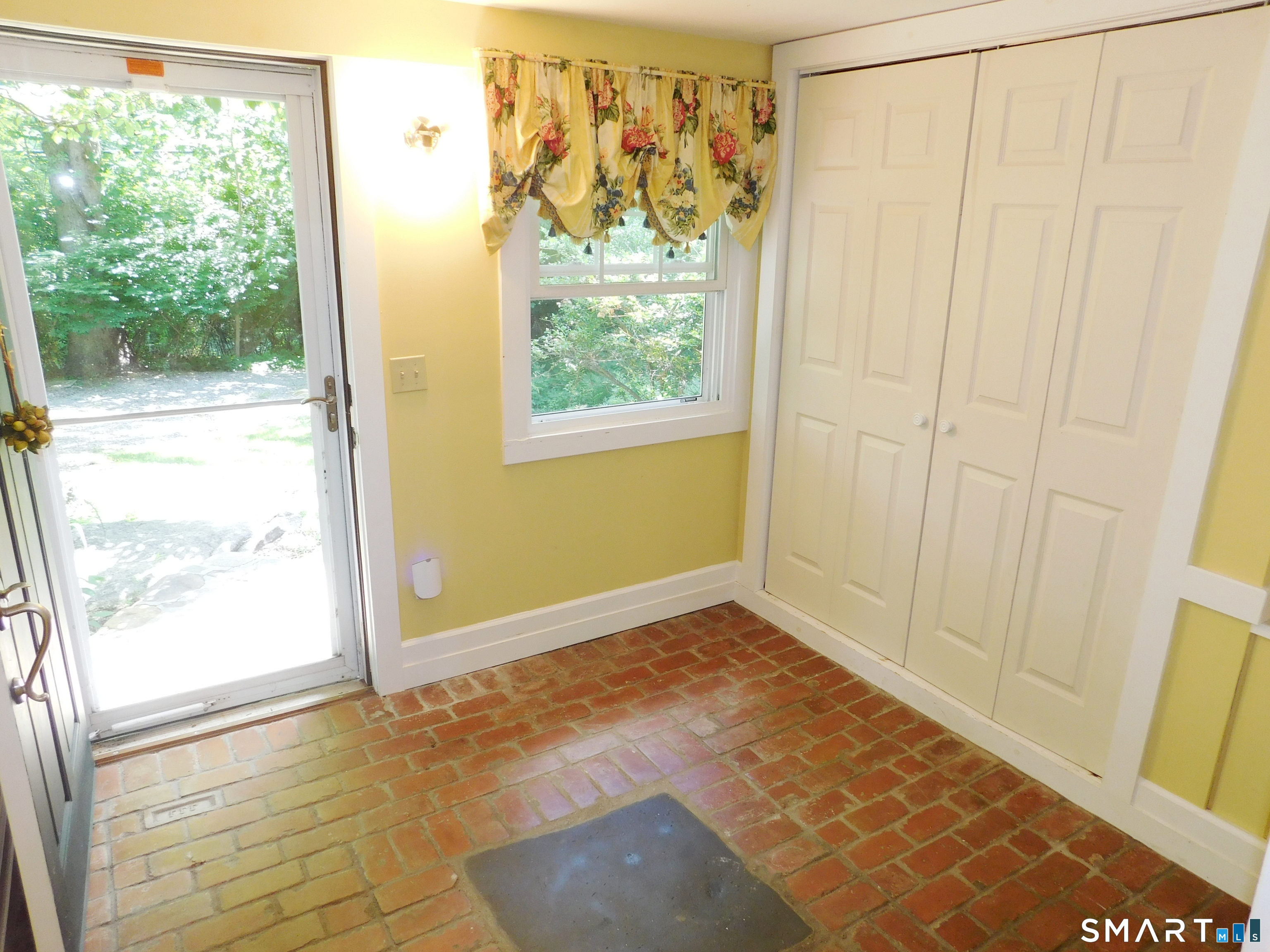 151 Great Quarter Road Newtown, CT 06482 - Photo 11 of 40