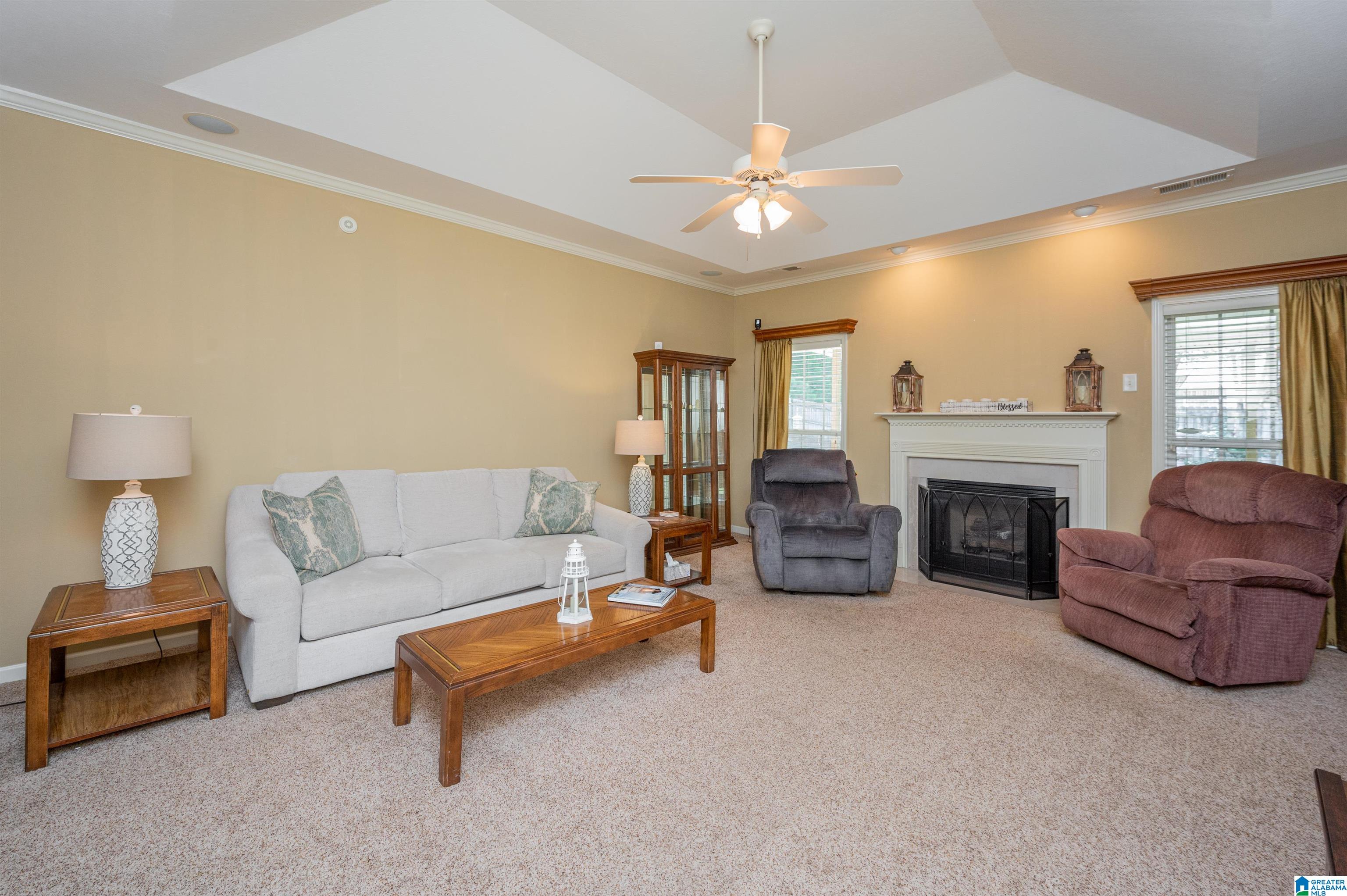 304 Cove Circle Pelham, AL 35124 - Photo 7 of 46