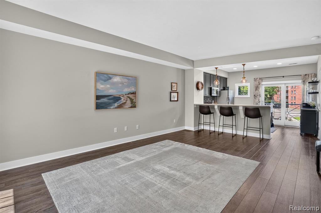 352 West Grand River Road, Unit 3 East Lansing, MI 48823 - Photo 5 of 35