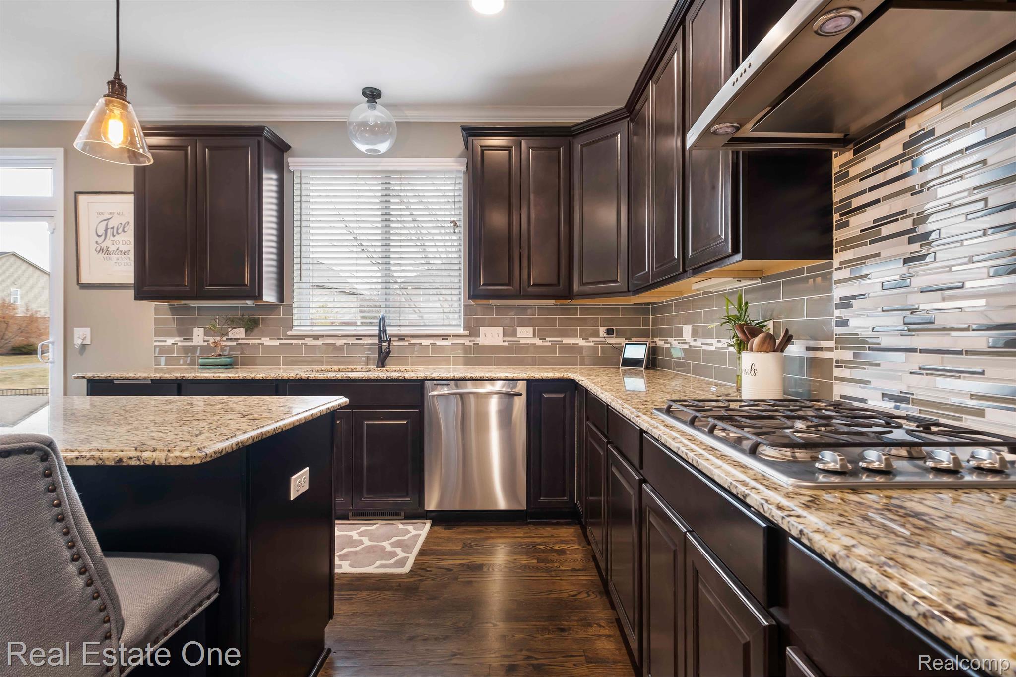 3627 Connors Drive Rochester, MI 48307 - Photo 6 of 29 Gallery Image 6